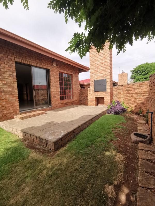 3 Bedroom Property for Sale in Vaalpark Free State